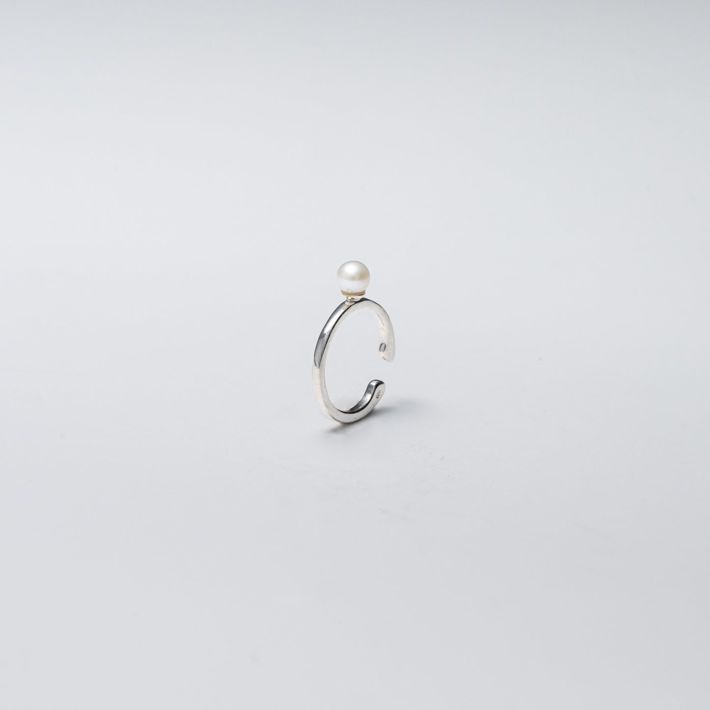 ear cuff M 4mm / Silver